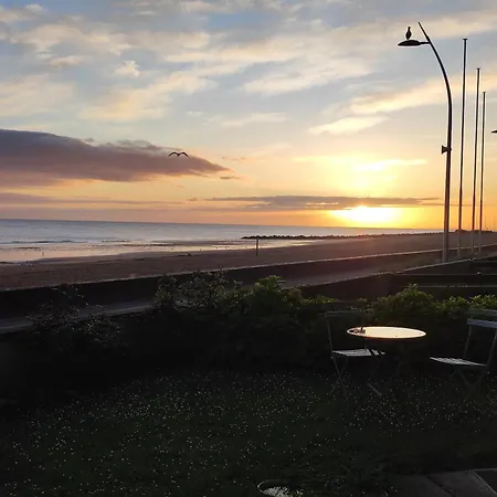 بيت للعطل Face A La كورسول-سور-مار