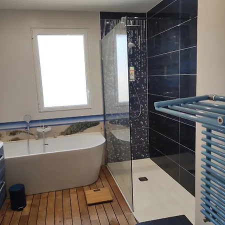 Face A La بيت للعطل *